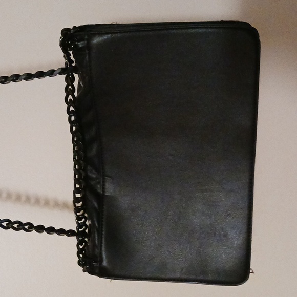 Black Shoulder  HandBag - Picture 4 of 6